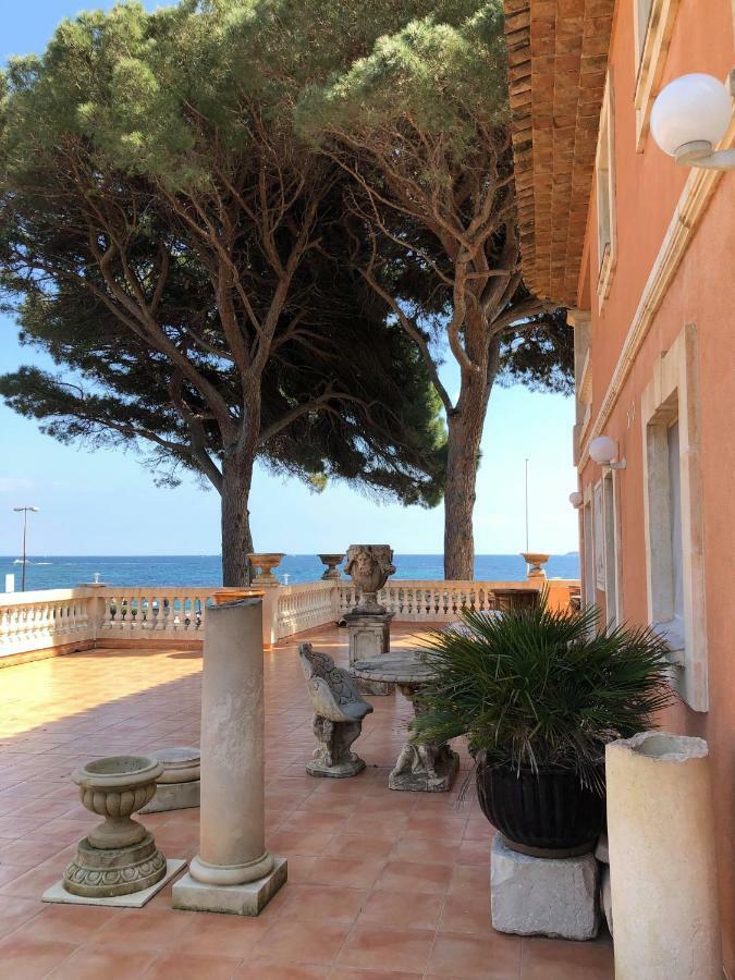 Hotel Martinengo Sainte-Maxime Exterior foto